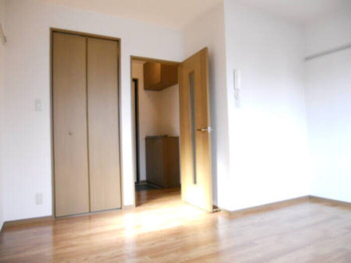 物件内観写真11　(居室)