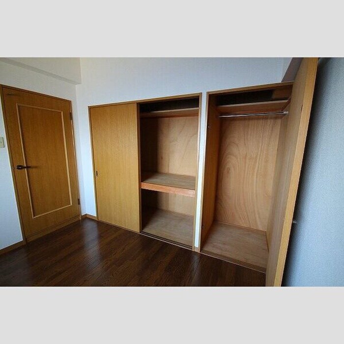 物件内観写真10　(収納)