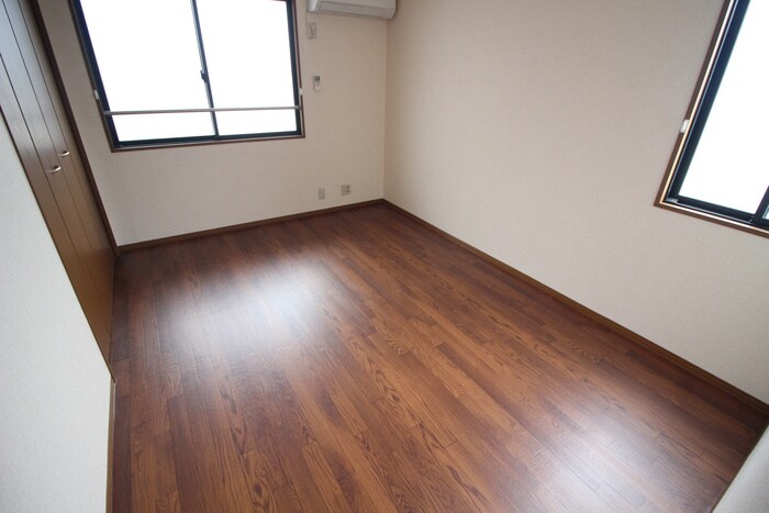 物件内観写真11　(居室)