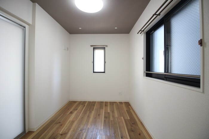 物件内観写真18　(居室)
