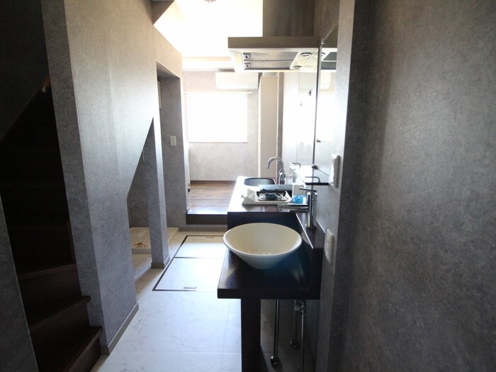 物件内観写真20　(廊下)