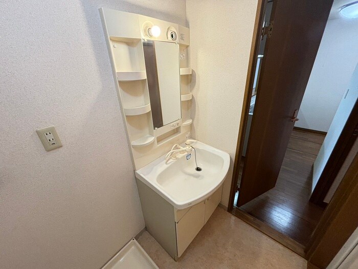 物件内観写真11　(洗面)