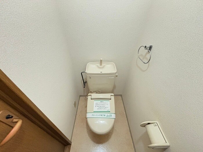 物件内観写真14　(トイレ)