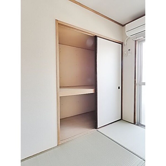 物件内観写真7　(収納)