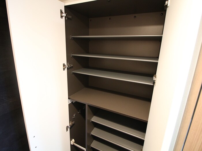 物件内観写真16　(靴箱)