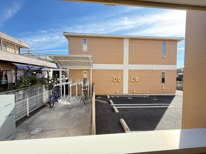 物件内観写真16　(室内からの展望)