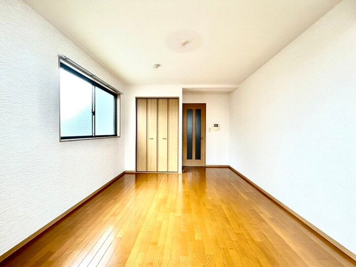 物件内観写真10　(居室)