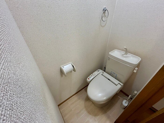 物件内観写真13　(トイレ)