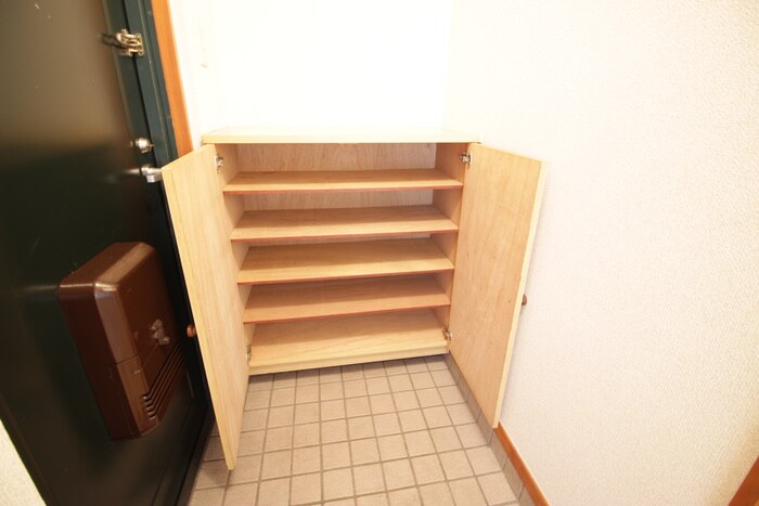 物件内観写真15　(靴箱)