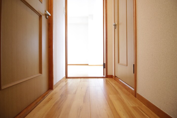 物件内観写真21　(廊下)