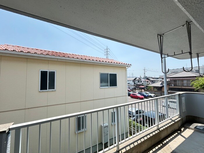 物件内観写真16　(室内からの展望)