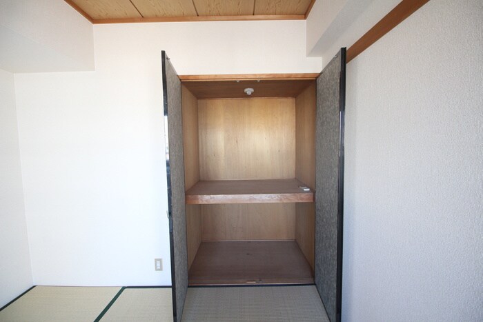 物件内観写真15　(収納)