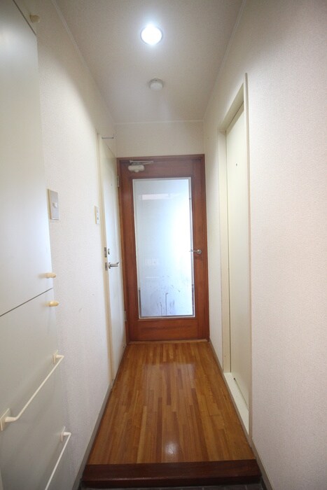 物件内観写真19　(廊下)