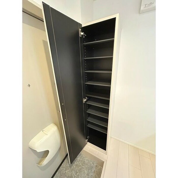 物件内観写真13　(靴箱)