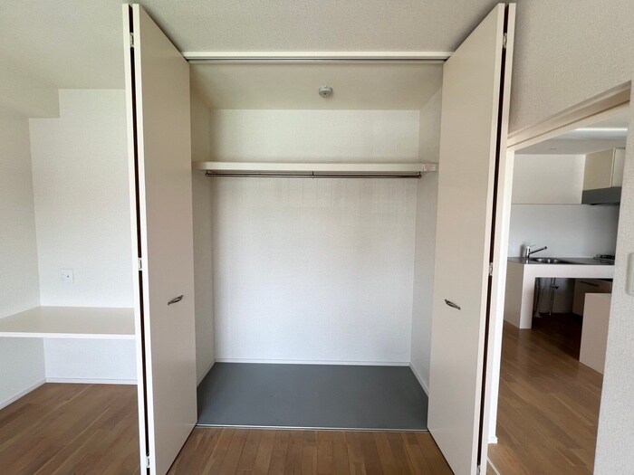物件内観写真11　(収納)