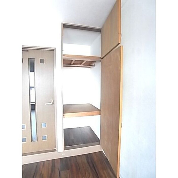 物件内観写真7　(収納)