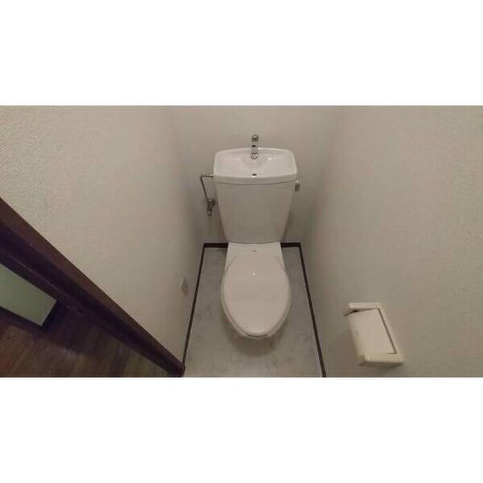 物件内観写真8　(トイレ)