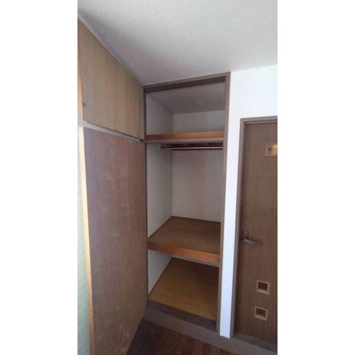 物件内観写真11　(収納)