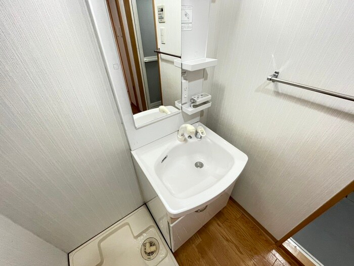 物件内観写真12　(洗面)