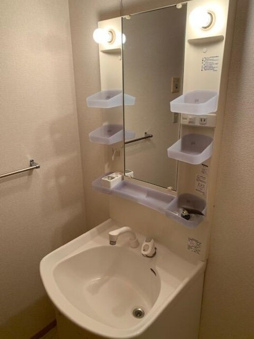 物件内観写真10　(洗面)