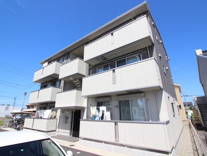 物件外観写真2　(外観写真)