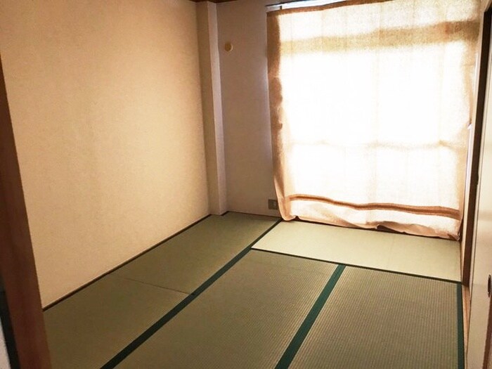 物件内観写真5　(居室)