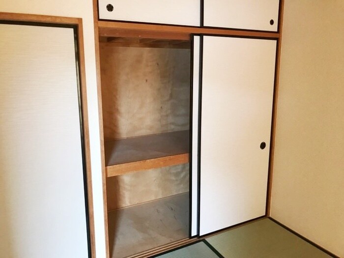 物件内観写真12　(収納)