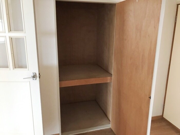 物件内観写真18　(収納)
