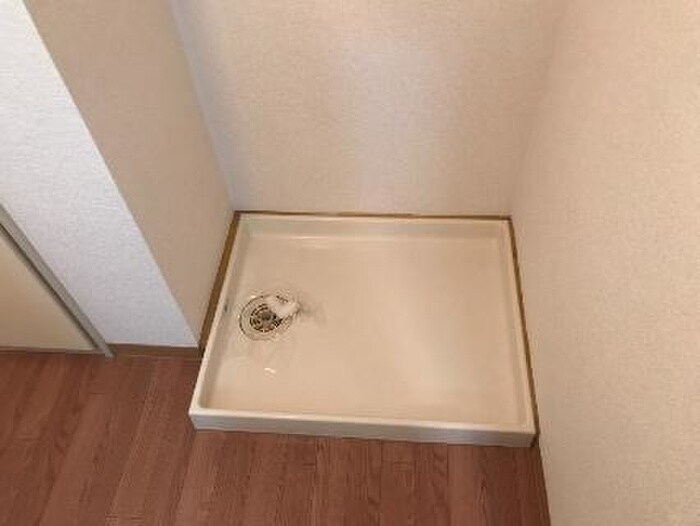 物件内観写真19　(洗濯機置場)