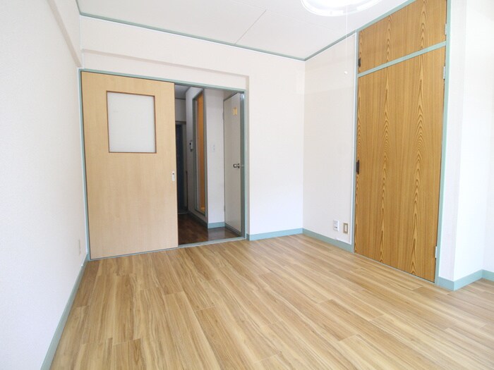 物件内観写真7　(居室)