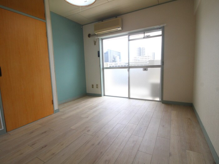 物件内観写真8　(居室)