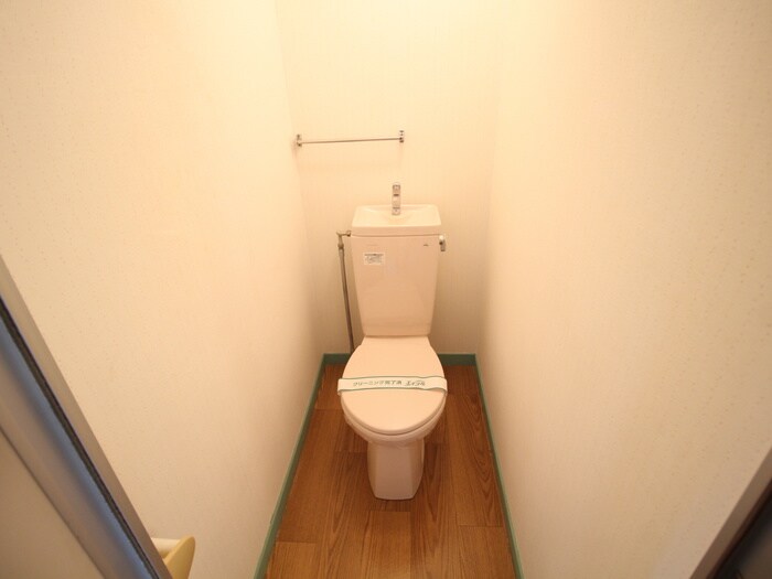 物件内観写真13　(トイレ)