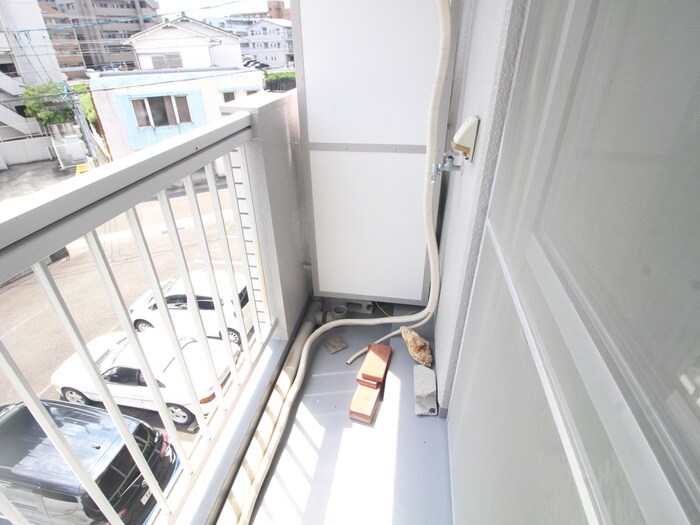 物件内観写真14　(洗濯機置場)