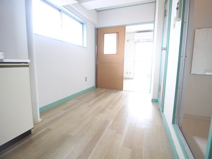 物件内観写真21　(廊下)