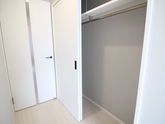 物件内観写真12　(収納)