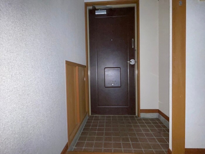 物件内観写真21　(玄関)