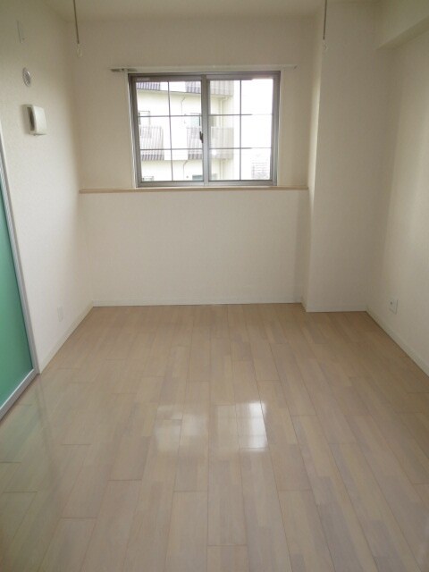 物件内観写真12　(居室)