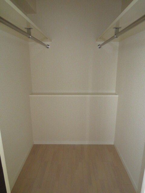 物件内観写真13　(収納)