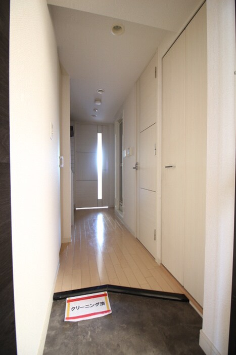 物件内観写真19　(玄関)