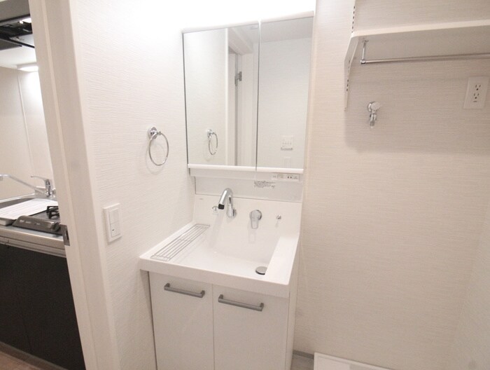 物件内観写真13　(洗面)