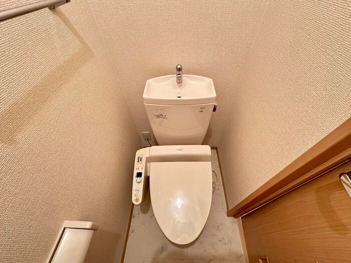 物件内観写真12　(トイレ)