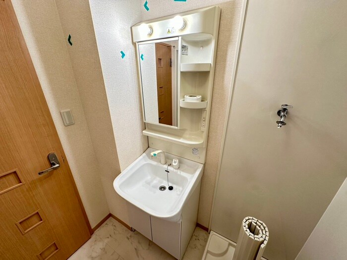 物件内観写真13　(洗面)