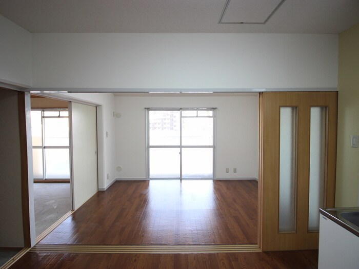 物件内観写真15　(居室)