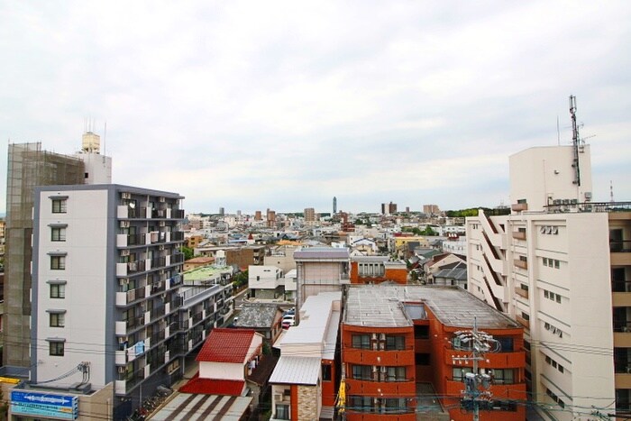 物件内観写真13　(室内からの展望)