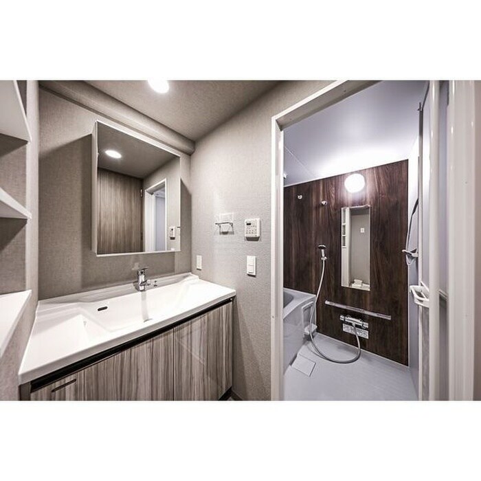 物件内観写真10　(洗面)