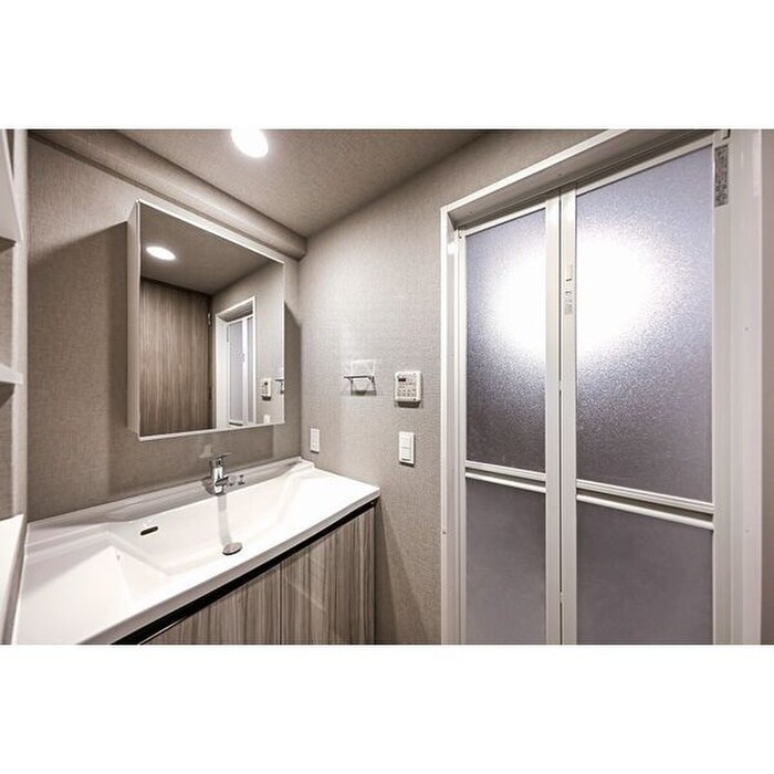 物件内観写真16　(洗面)