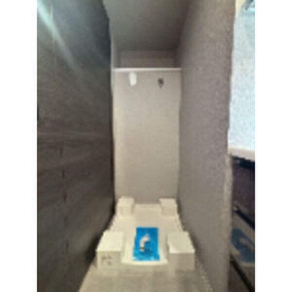 物件内観写真7　(洗濯機置場)