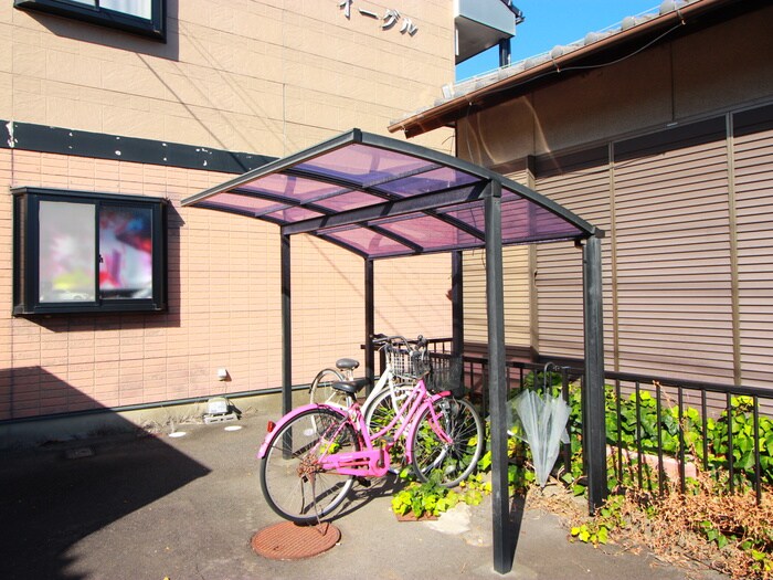 物件外観写真3　(駐輪場)