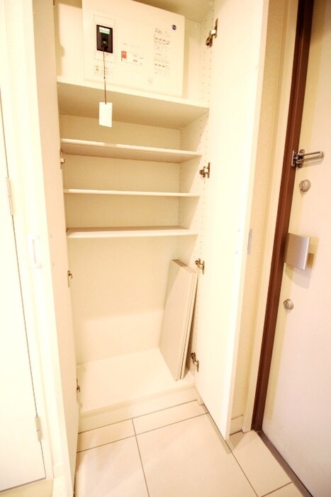 物件内観写真16　(靴箱)