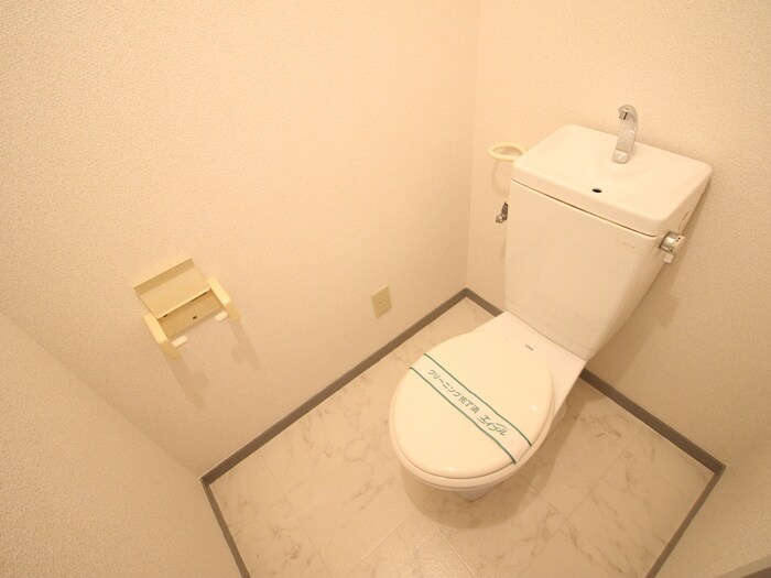 物件内観写真16　(トイレ)